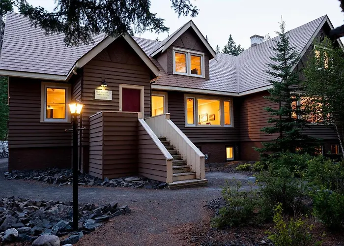 Banff Boutique Inn - Adults Only